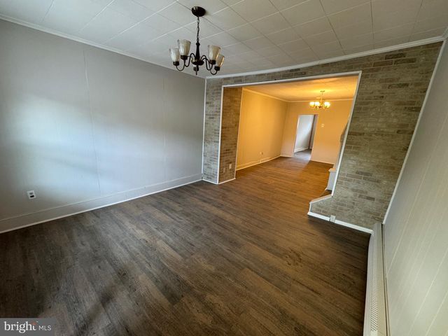 6 S SPRUCE ST, Mount Carmel, PA 17851