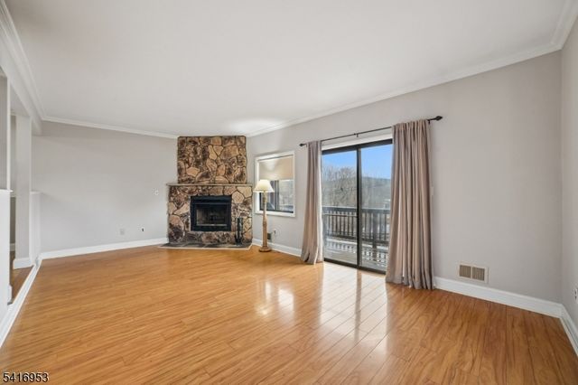 1 Brookside Hts F, Wanaque Boro, NJ 07465