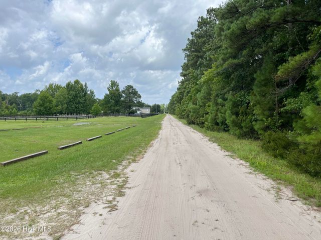 624 Old Blossom Ferry Road, Rocky Point, NC 28457
