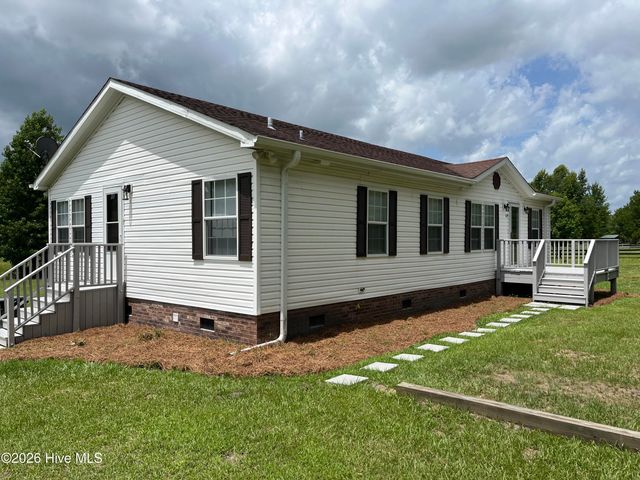 624 Old Blossom Ferry Road, Rocky Point, NC 28457