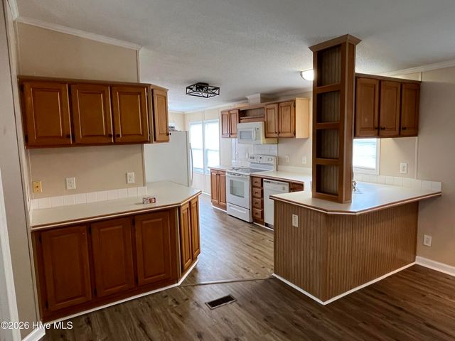 624 Old Blossom Ferry Road, Rocky Point, NC 28457