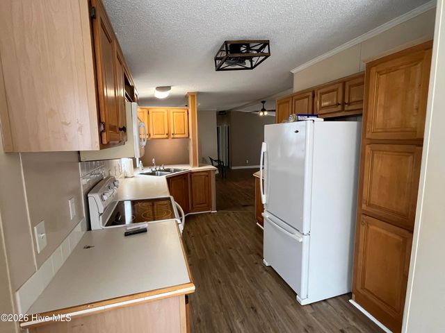624 Old Blossom Ferry Road, Rocky Point, NC 28457