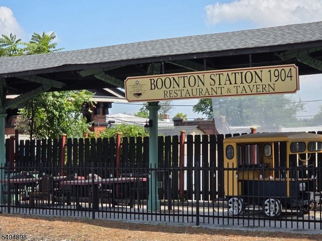 522 Boonton Ave, Boonton Town, NJ 07005