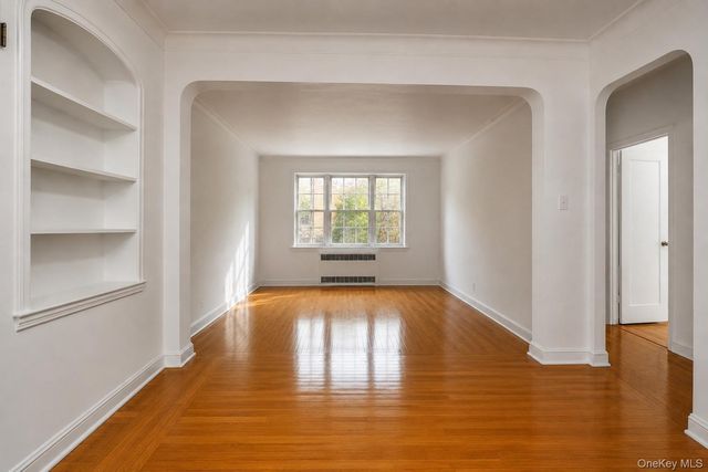 76-36 113 Street B-2, Forest Hills, NY 11375