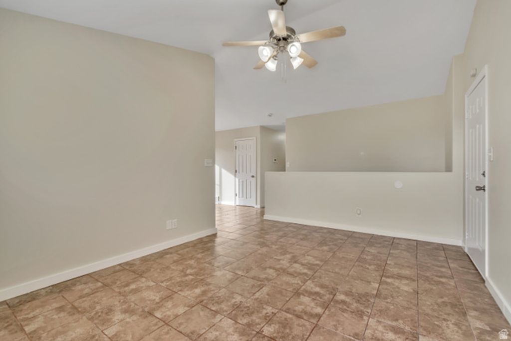 Image 6 of property listing at 1118 N RIDGE CT, Spanish Fork, UT 84660