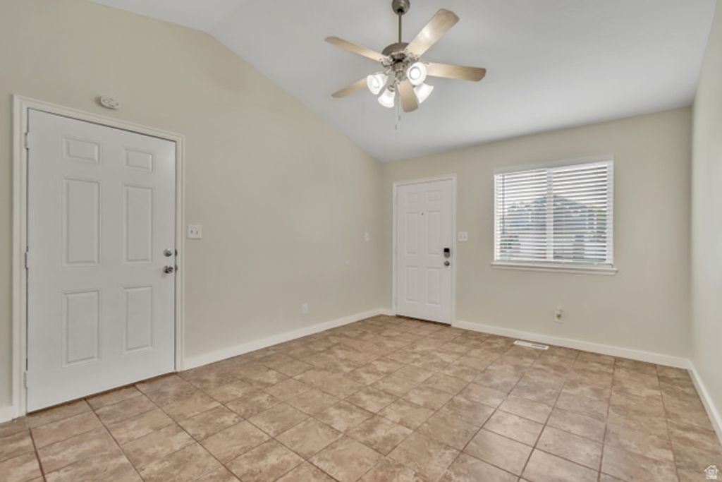 Image 7 of property listing at 1118 N RIDGE CT, Spanish Fork, UT 84660