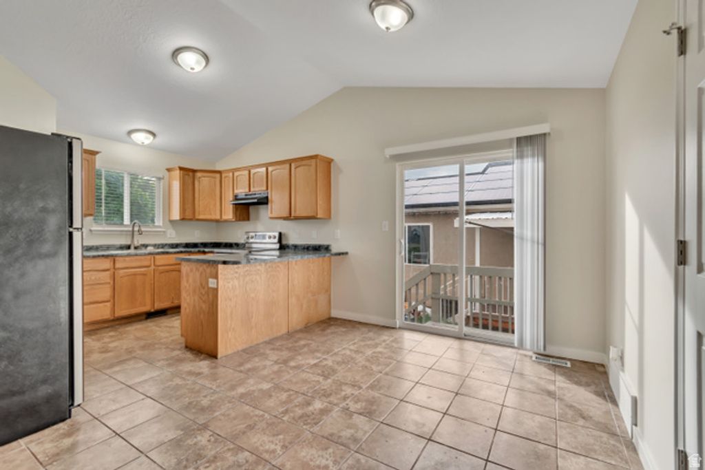 Image 9 of property listing at 1118 N RIDGE CT, Spanish Fork, UT 84660