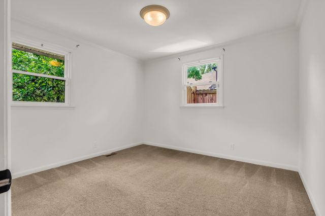 138 Carriage Dr, Nashville, TN 37221
