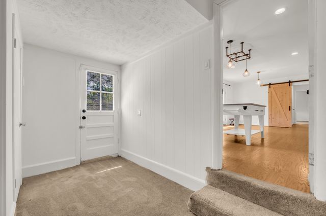 138 Carriage Dr, Nashville, TN 37221