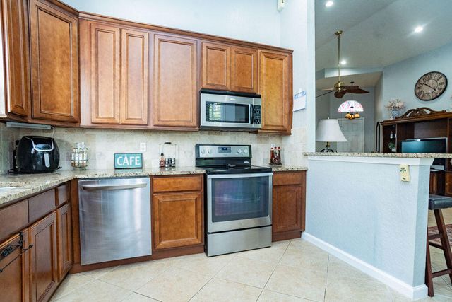 6020 Spring Lake Terrace, Fort Pierce, FL 34951