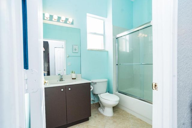 6020 Spring Lake Terrace, Fort Pierce, FL 34951