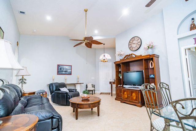 6020 Spring Lake Terrace, Fort Pierce, FL 34951