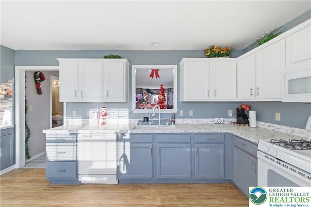 347 South Oak Street, Freemansburg Boro, PA 18017