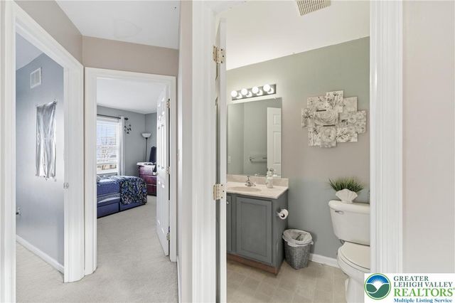 347 South Oak Street, Freemansburg Boro, PA 18017