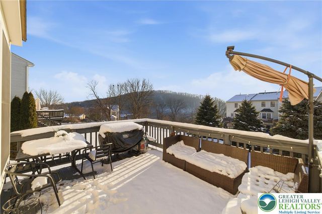 347 South Oak Street, Freemansburg Boro, PA 18017