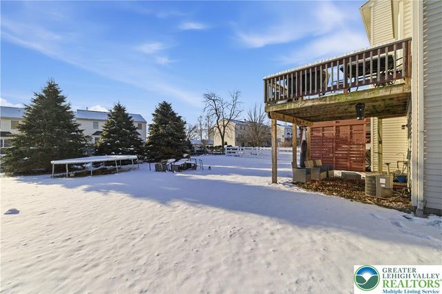 347 South Oak Street, Freemansburg Boro, PA 18017