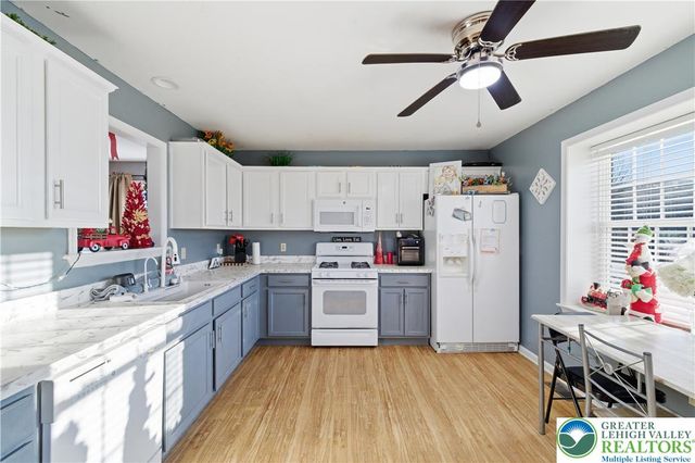 347 South Oak Street, Freemansburg Boro, PA 18017