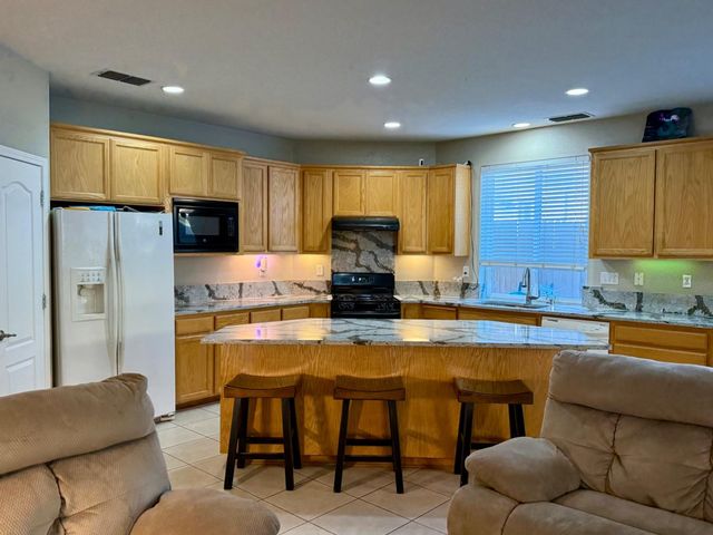 4245 Americana Way, Rocklin, CA 95677