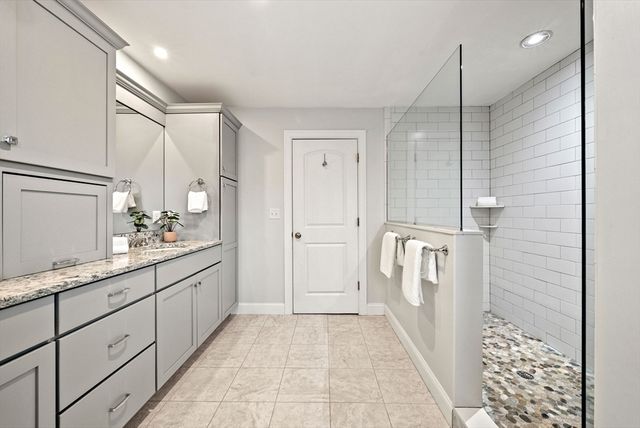 45 Saddleback Ln, Canton, MA 02021