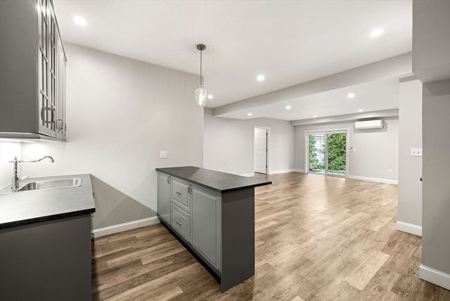 45 Saddleback Ln, Canton, MA 02021