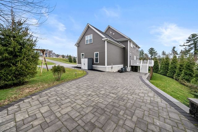 45 Saddleback Ln, Canton, MA 02021