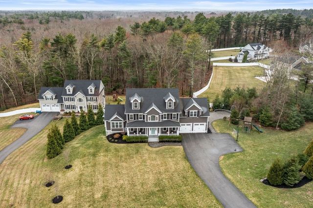 45 Saddleback Ln, Canton, MA 02021
