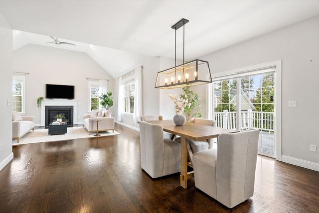 45 Saddleback Ln, Canton, MA 02021