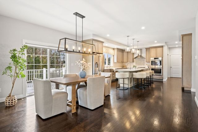 45 Saddleback Ln, Canton, MA 02021