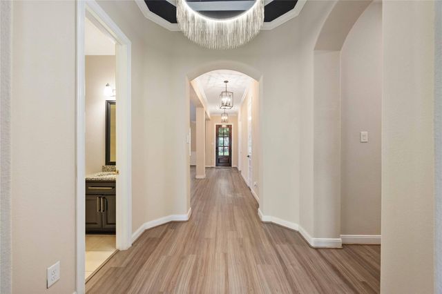 13721 Northline Lake Drive, Houston, TX 77044