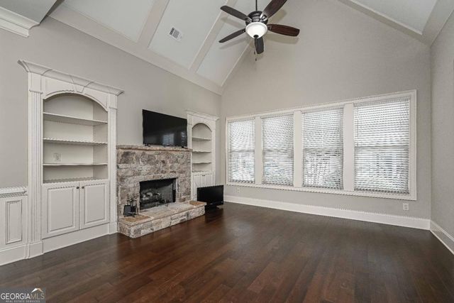 62 Cedarcrest Village Court, Acworth, GA 30101