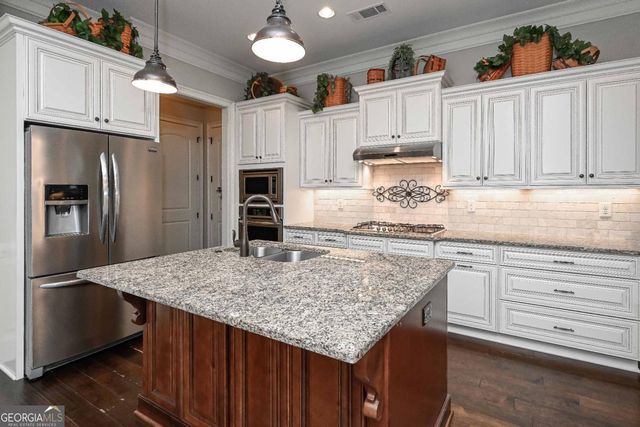 62 Cedarcrest Village Court, Acworth, GA 30101