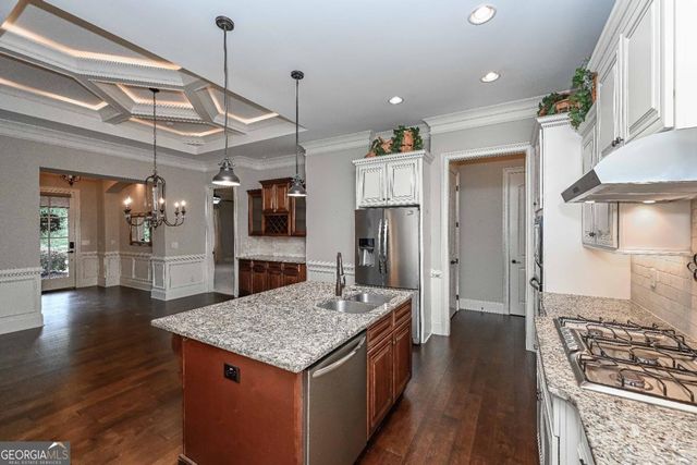 62 Cedarcrest Village Court, Acworth, GA 30101