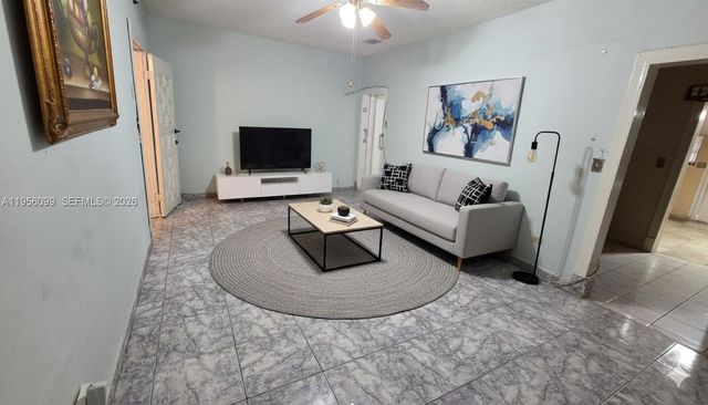 2764 NW 31st St, Miami, FL 33142