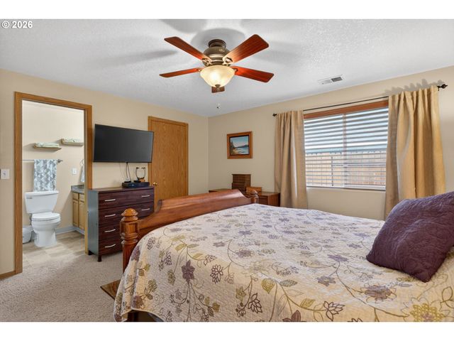 2431 Se 62ND Ln, Hillsboro, OR 97123