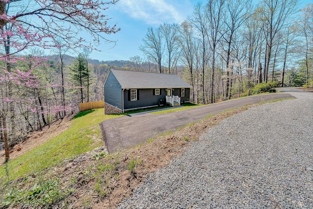 7175 Boones TRL, Boones Mill, VA 24065