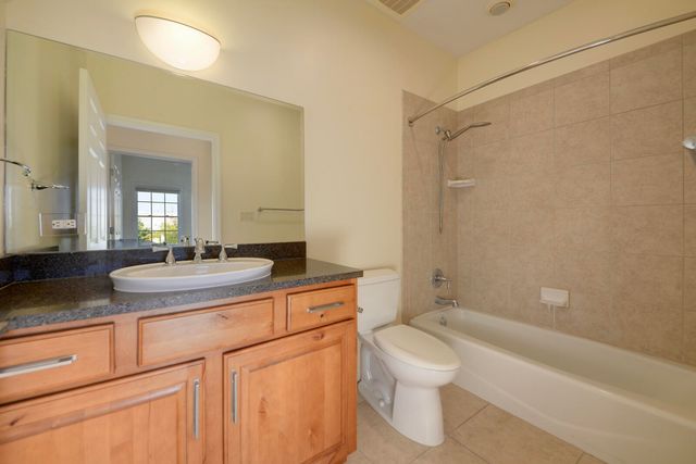 1900 Central Avenue 101, Albuquerque, NM 87104