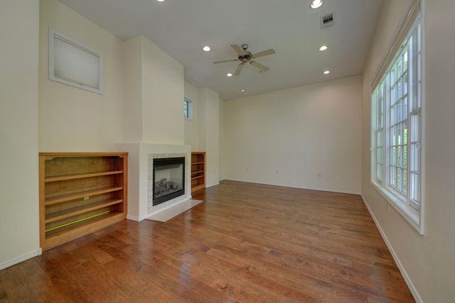 1900 Central Avenue 101, Albuquerque, NM 87104