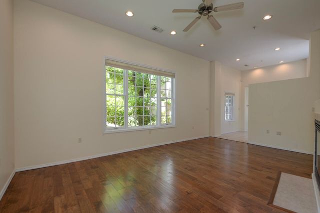 1900 Central Avenue 101, Albuquerque, NM 87104