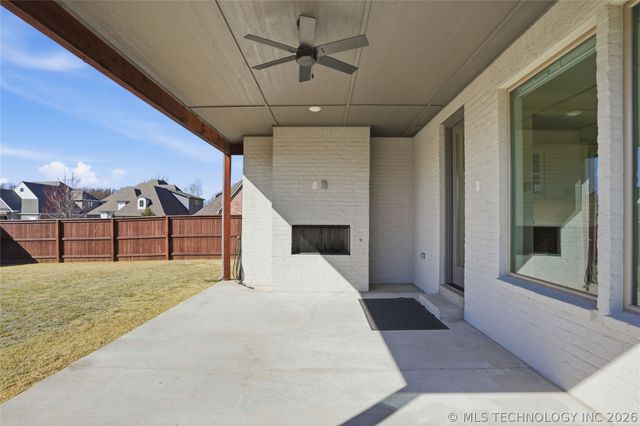 730 W 110th Street S, Jenks, OK 74037