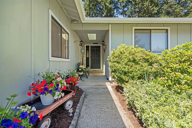 9138 Skokomish Way NE, Olympia, WA 98516