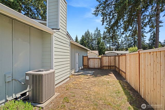 9138 Skokomish Way NE, Olympia, WA 98516