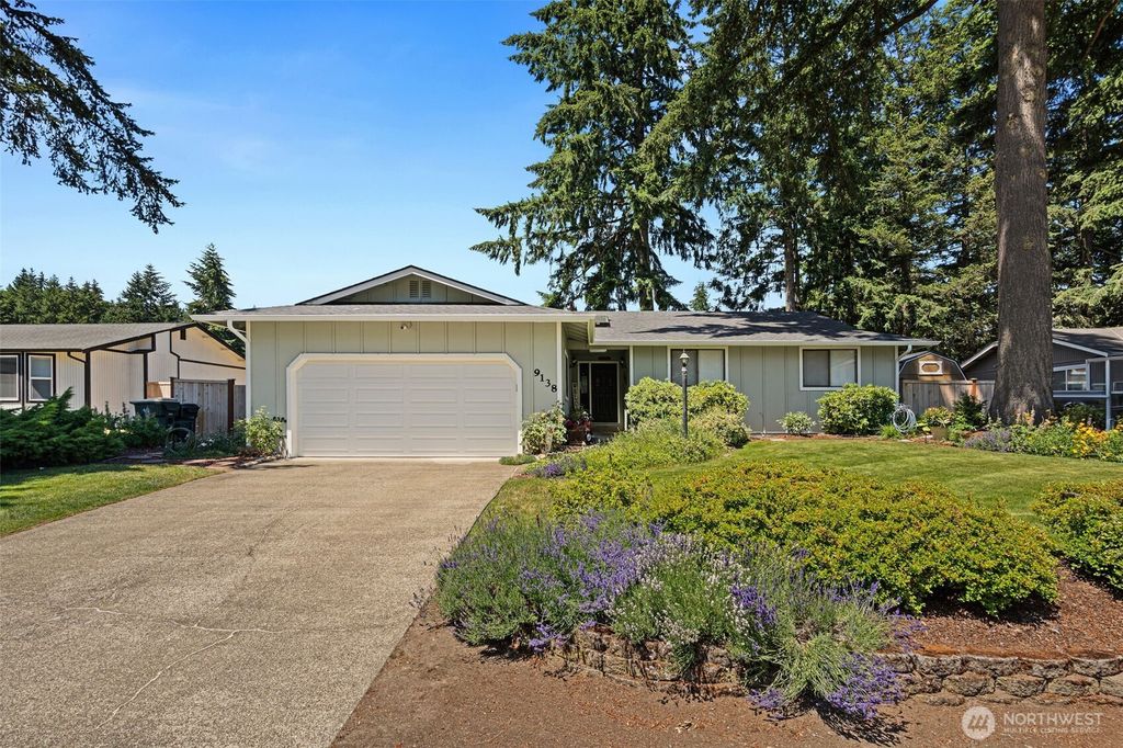 9138 Skokomish Way NE, Olympia, WA 98516