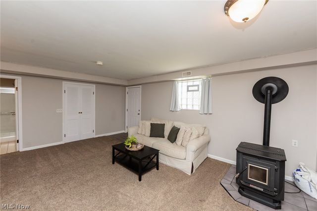 324 Charring Cross Drive, Munroe Falls, OH 44262