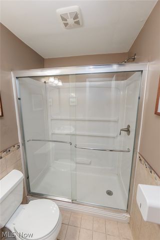324 Charring Cross Drive, Munroe Falls, OH 44262