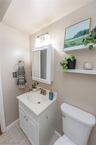 324 Charring Cross Drive, Munroe Falls, OH 44262