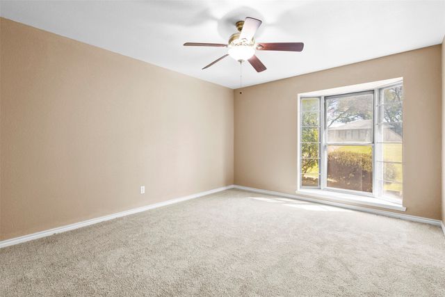 1108 Lakefront Drive, Waxahachie, TX 75165