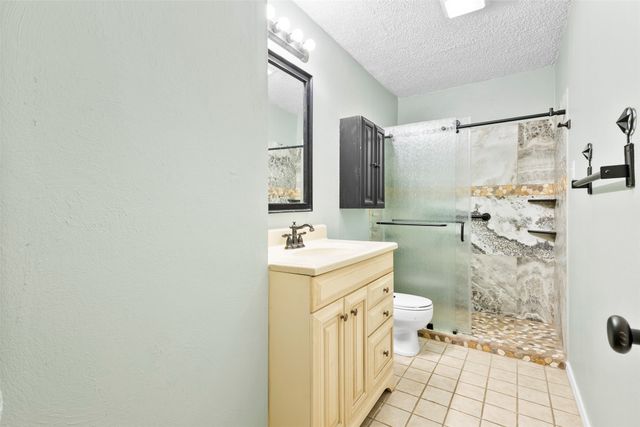 1108 Lakefront Drive, Waxahachie, TX 75165