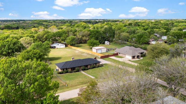 1108 Lakefront Drive, Waxahachie, TX 75165