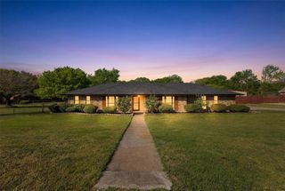1108 Lakefront Drive, Waxahachie, TX 75165