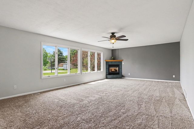 22917 Canary Avenue, Mattawan, MI 49071